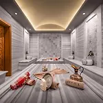 The Norm Collection Door'a Bodrum