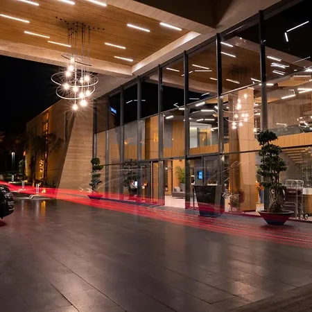 The Norm Collection Door'a Bodrum فندق توربا