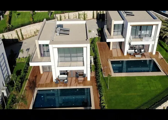 The Norm Collection Door'a Bodrum 5* Torba