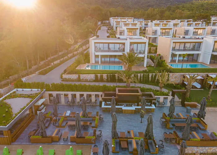 The Norm Collection Door'a Bodrum 5* Torba