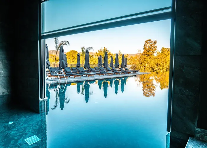 The Norm Collection Door'a Bodrum 5* Torba