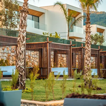 The Norm Collection Door'a Bodrum Отель