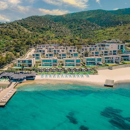The Norm Collection Door'a Bodrum Отель