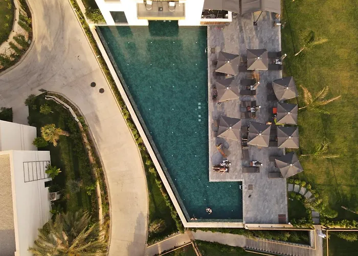 The Norm Collection Door'a Bodrum Torba