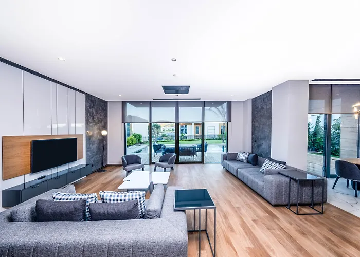 The Norm Collection Door'a Bodrum 5* Torba