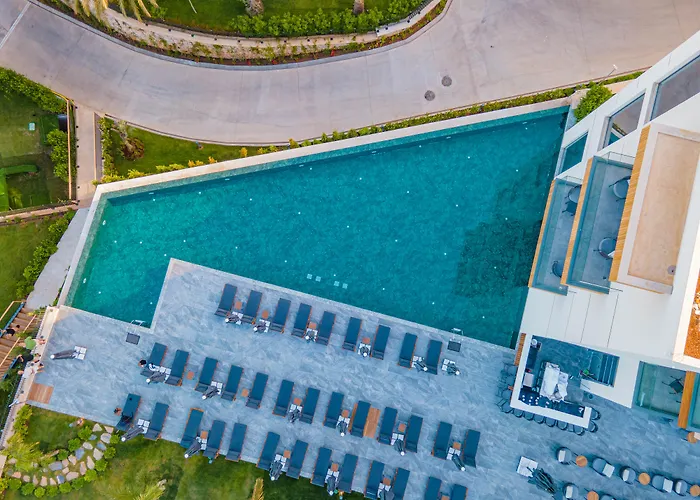 The Norm Collection Door'a Bodrum Torba