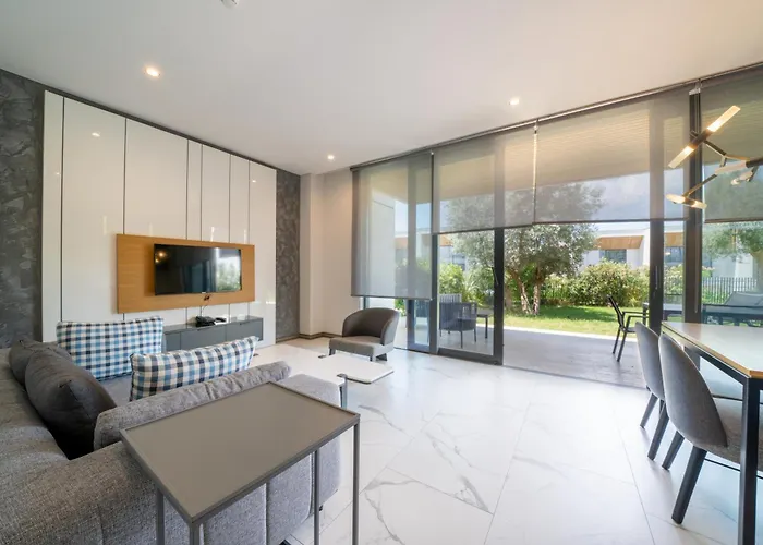 The Norm Collection Door'a Bodrum 5* Torba